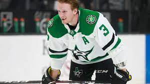 John Klingberg stále hledá dlouhodobou smlouvu